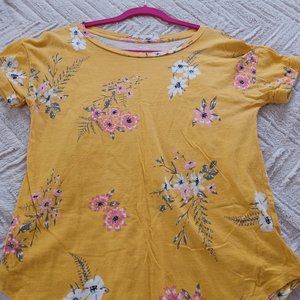 Maurices  top size M